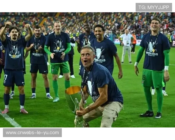 巴黎圣日耳曼欧冠赛事中追平年度胜场纪录展现强大实力